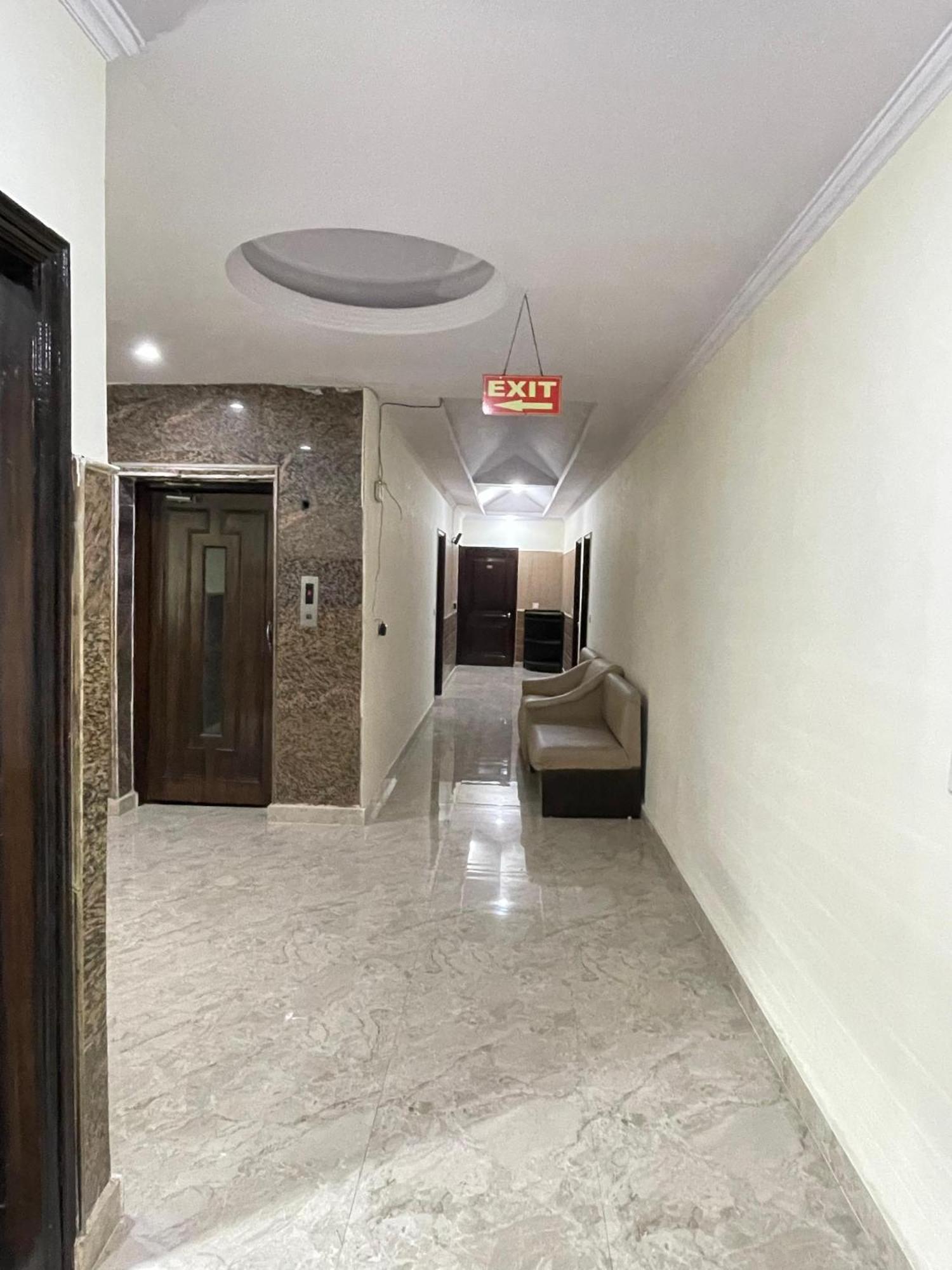 Hotel Radiance Dillí Exteriér fotografie